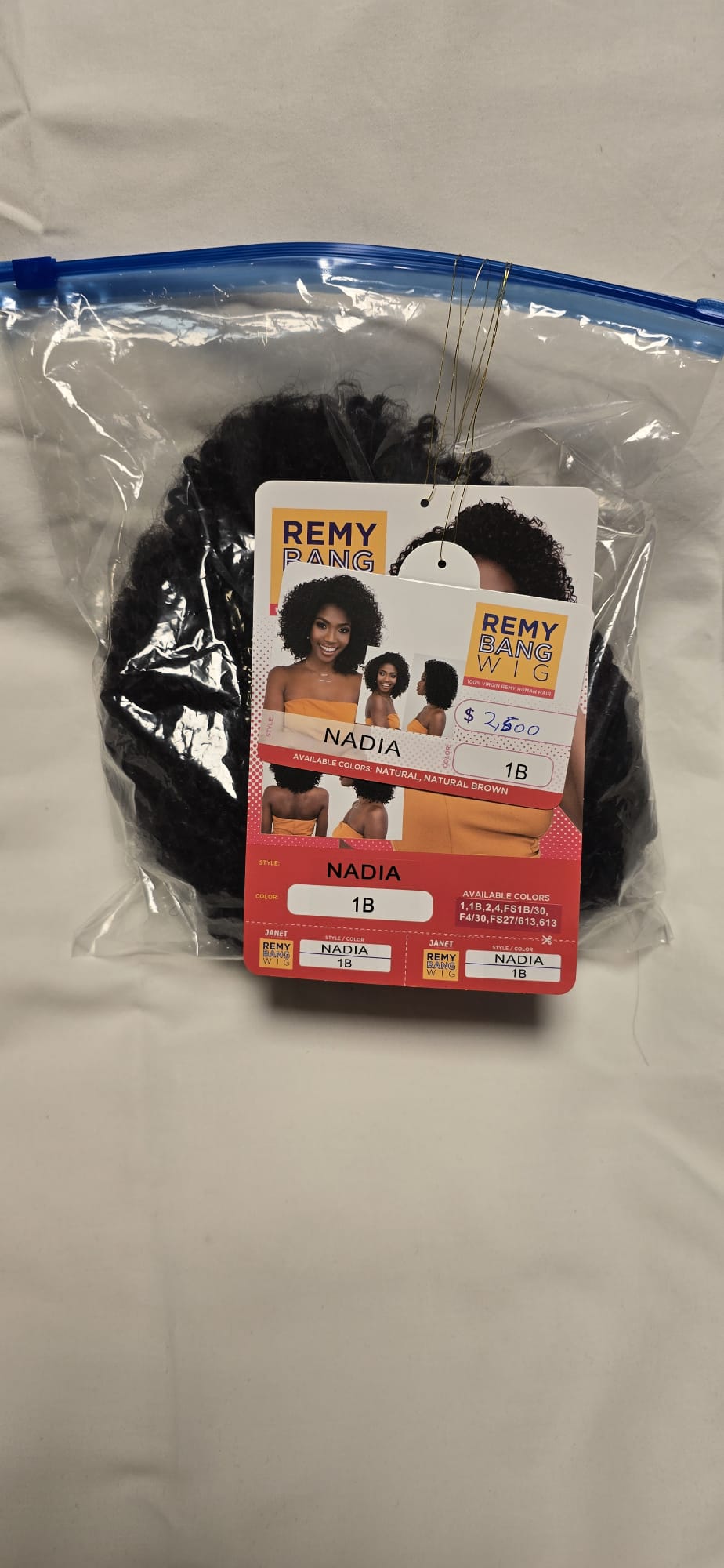 100% Naturligt Hår Peruk | Kort, Brunt, Lockigt & Silkeslent